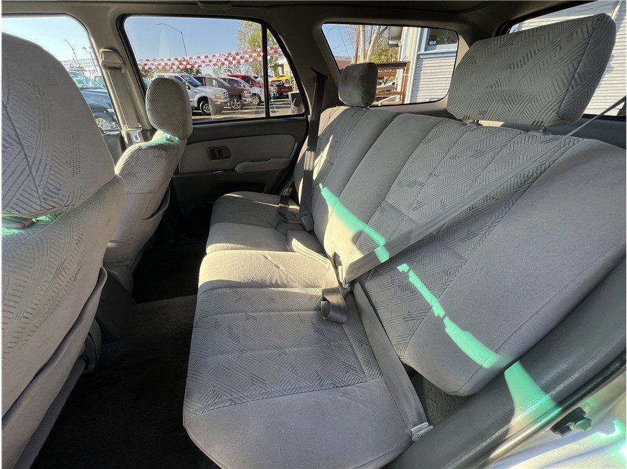 Used 2001 Toyota 4Runner SR5 image 11