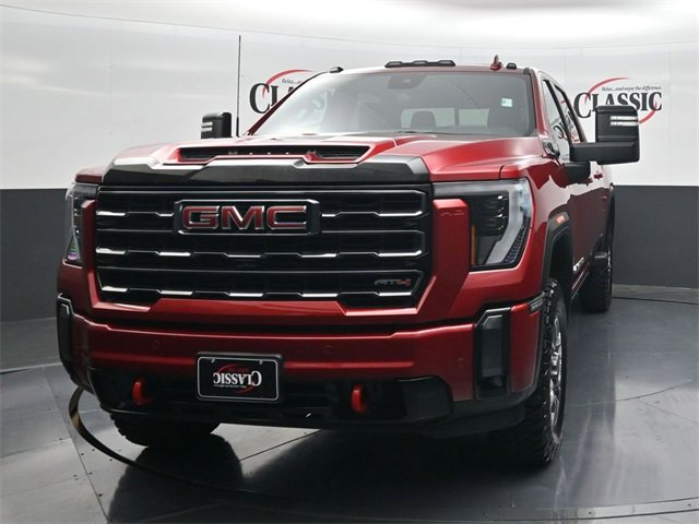 Used 2024 GMC Sierra 2500 AT4 w/ AT4 Premium Plus Package image 4