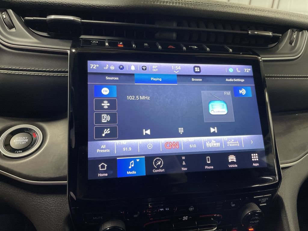 Used 2024 Jeep Grand Cherokee Limited AWD/4WD image 19