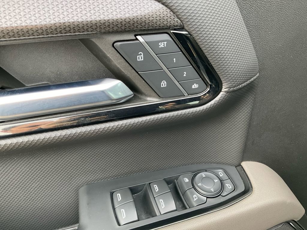 Used 2023 Chevrolet Silverado 1500 ZR2 w/ Technology Package image 27