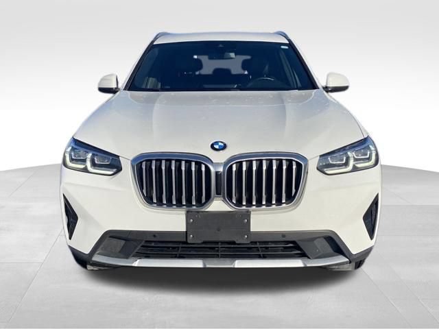 Used 2022 BMW X3 xDrive30i AWD/4WD image 2