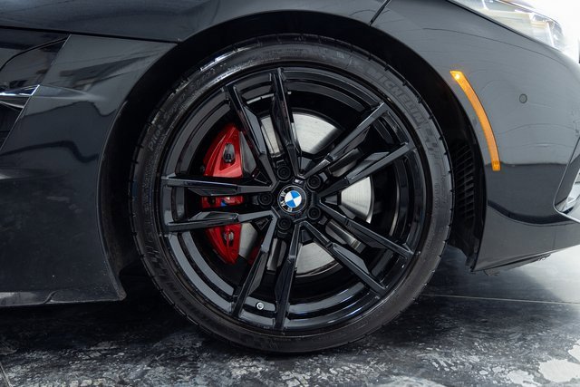 Used 2024 BMW Z4 M40i w/ Premium Package image 24
