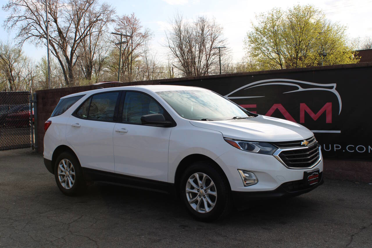 Used 2019 Chevrolet Equinox LS w/ LPO, Roadside Safety Package image 4