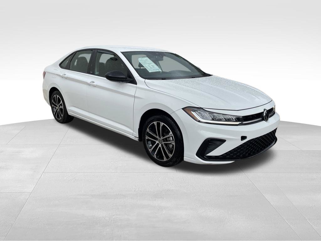 Used 2025 Volkswagen Jetta Sport FWD image 3