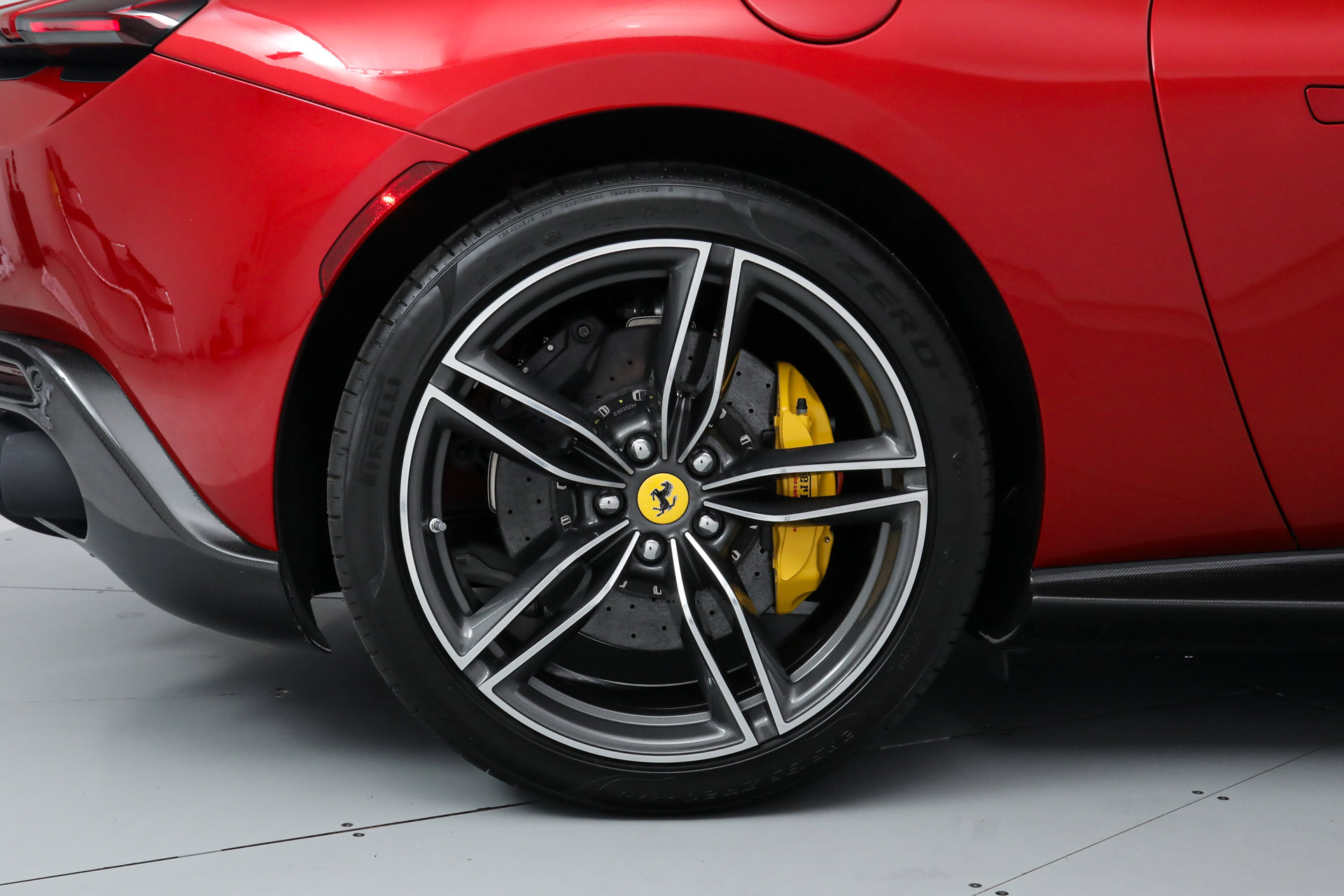 Used 2025 Ferrari Roma Spider image 23