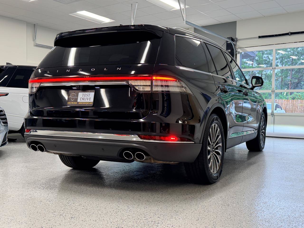 Used 2020 Lincoln Aviator Reserve w/ Equipment Group 201A RWD image 8