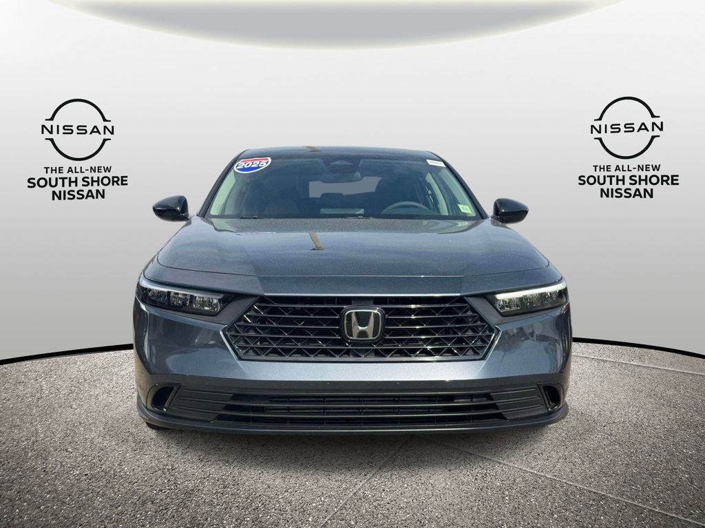 Used 2025 Honda Accord SE image 2