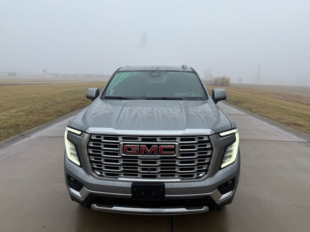 Used 2025 GMC Yukon XL Denali image 9
