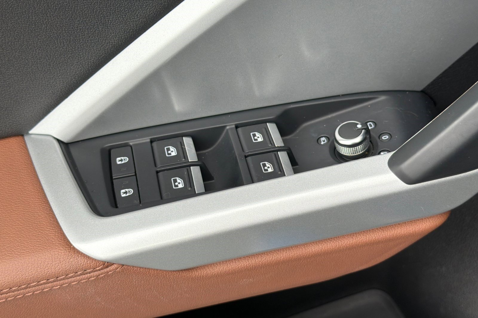 Used 2020 Audi Q3 2.0T Prestige w/ Prestige Package image 13