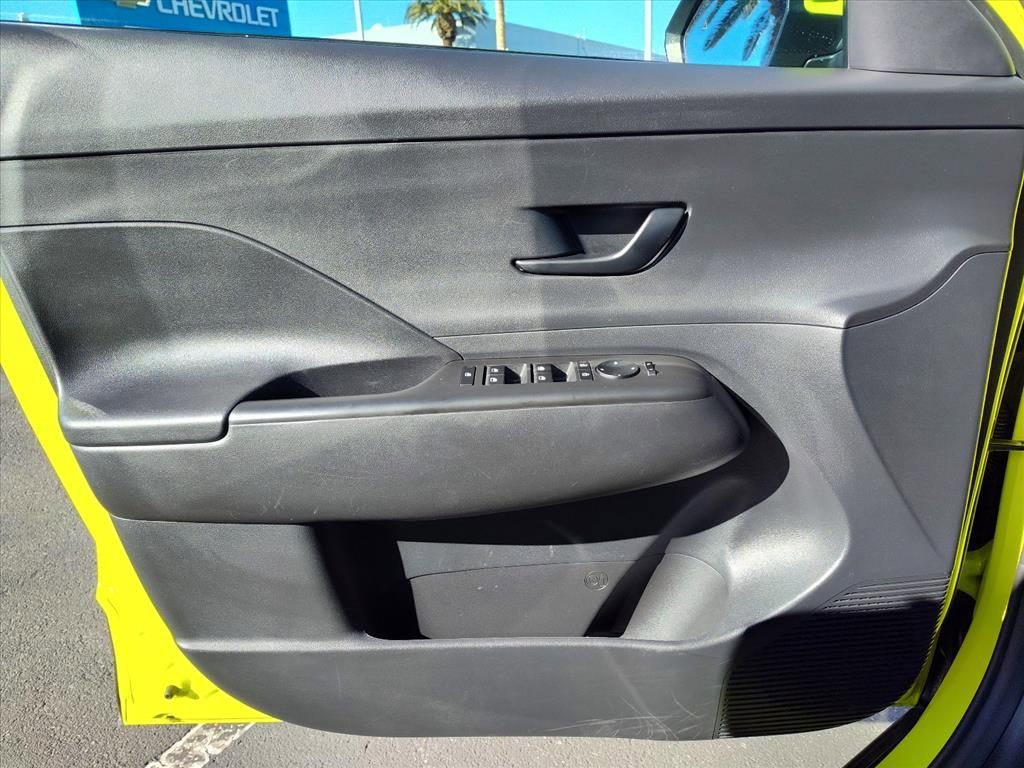 Used 2024 Hyundai Kona SEL image 14