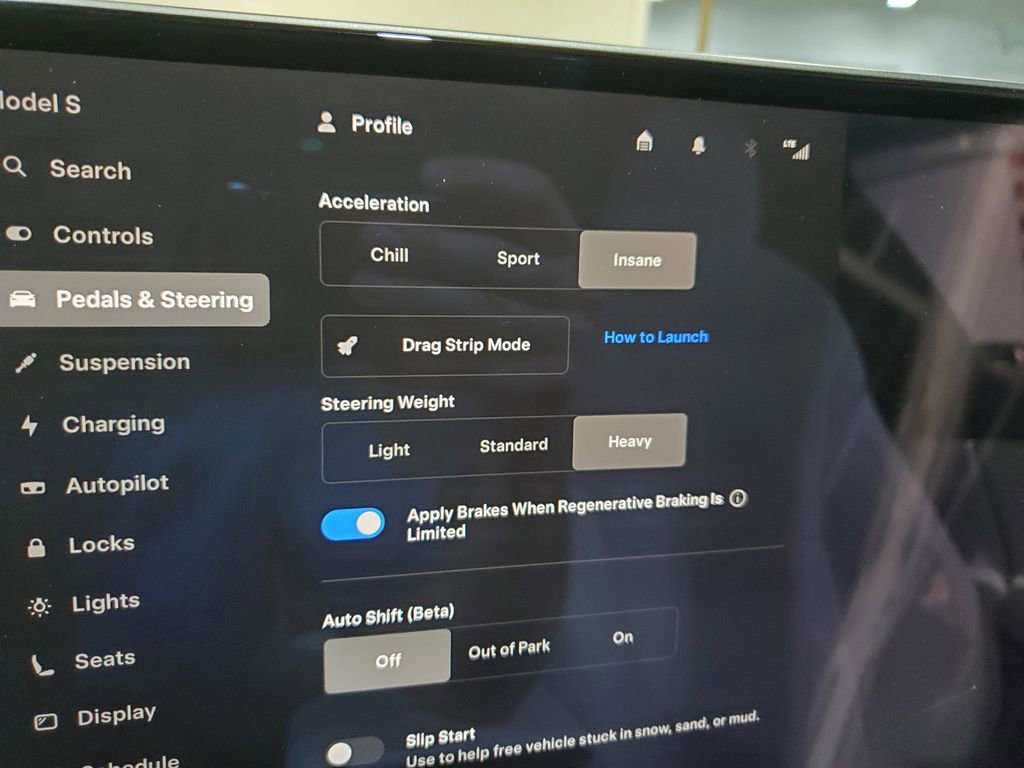 Used 2022 Tesla Model S image 32