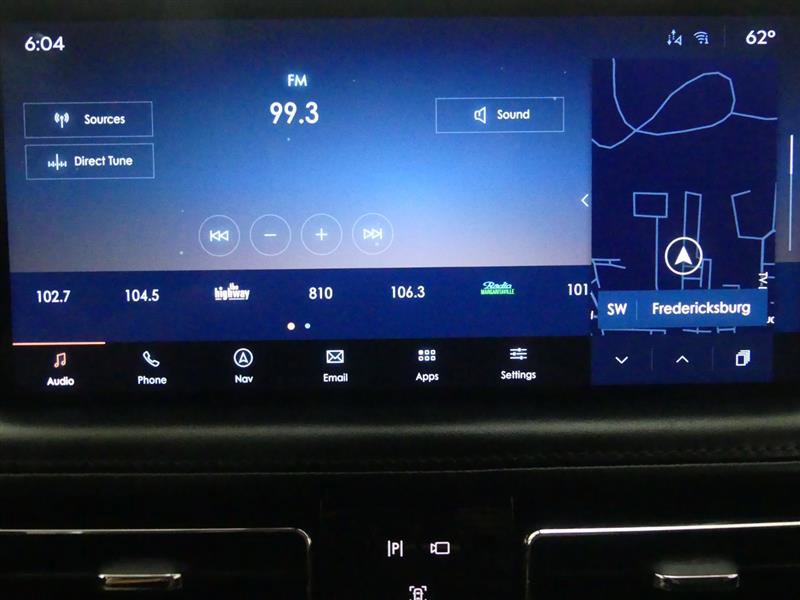 Used 2022 Lincoln Nautilus Reserve w/ Luxury Package image 11