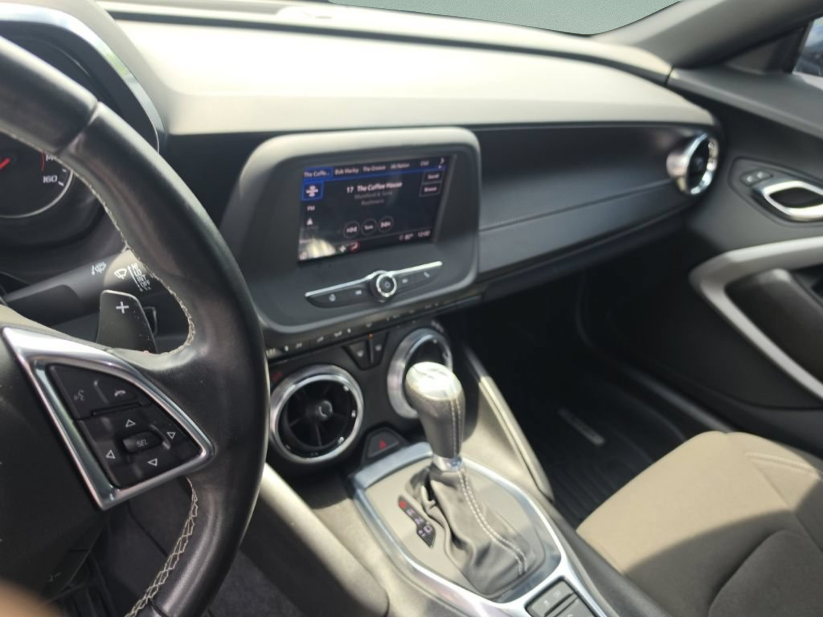 Used 2021 Chevrolet Camaro LT RWD image 17