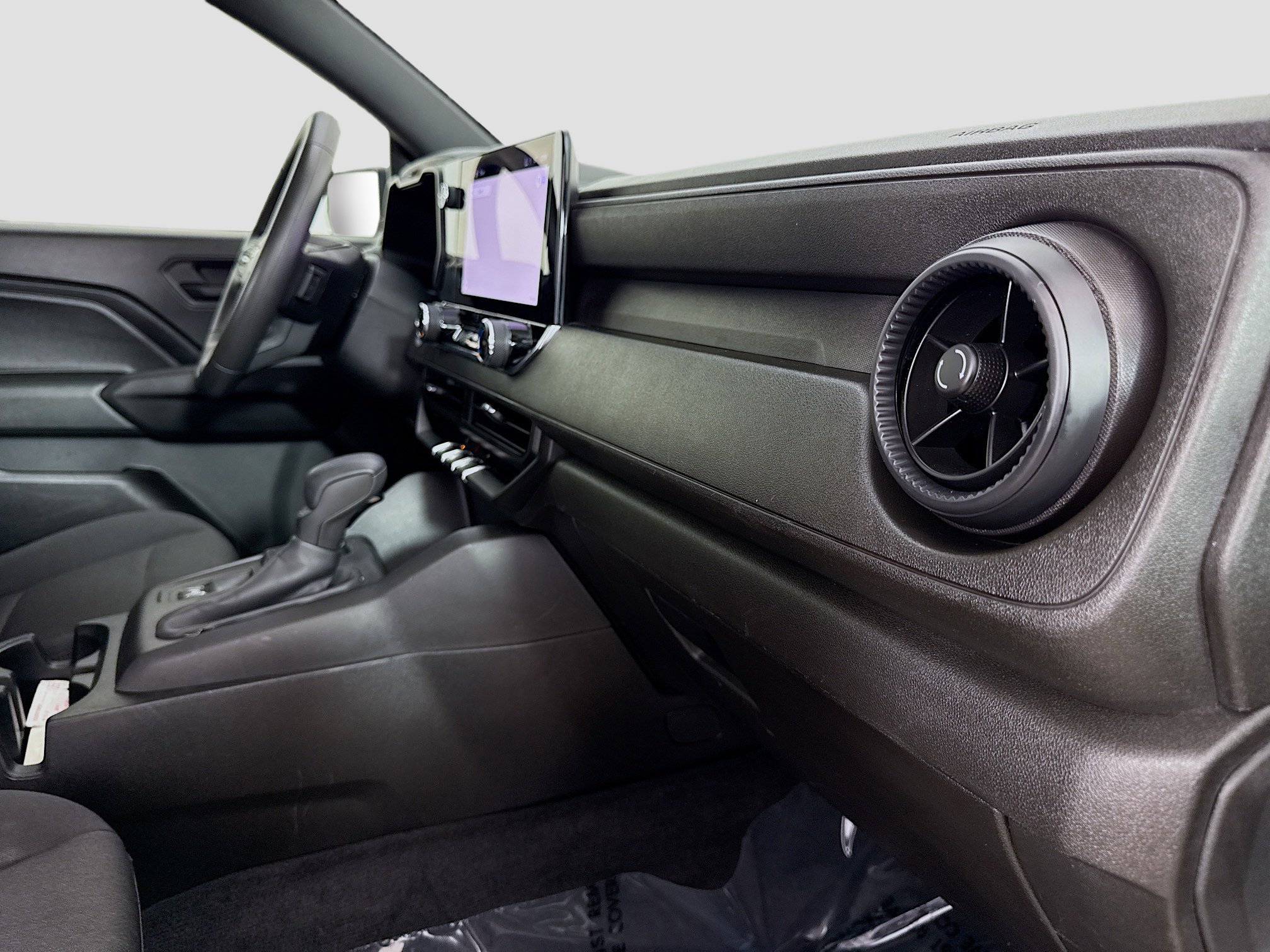 Used 2024 Chevrolet Colorado W/T image 28