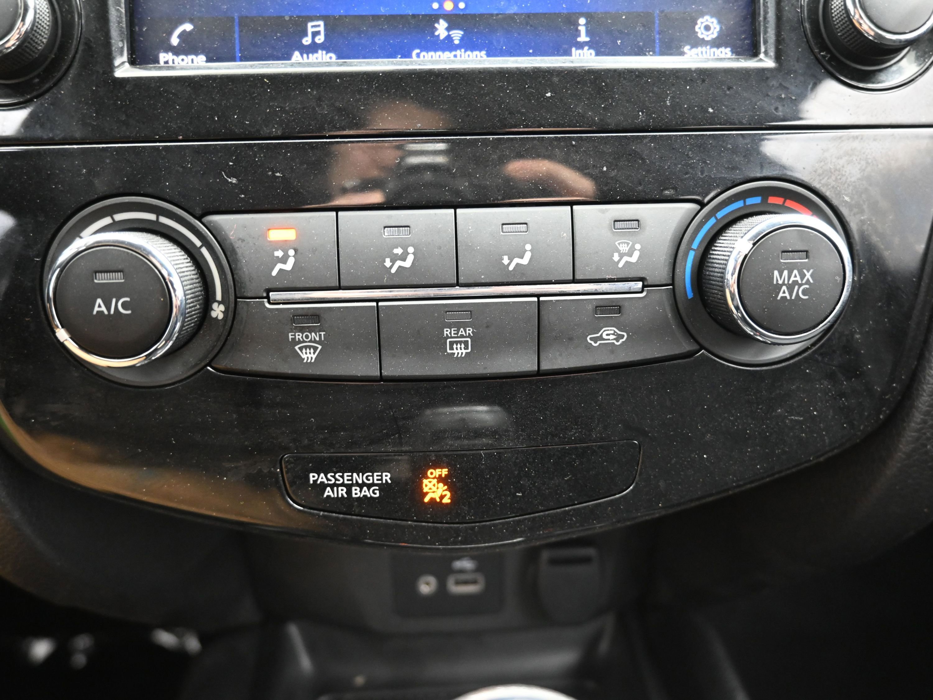 Used 2020 Nissan Rogue Sport S image 17