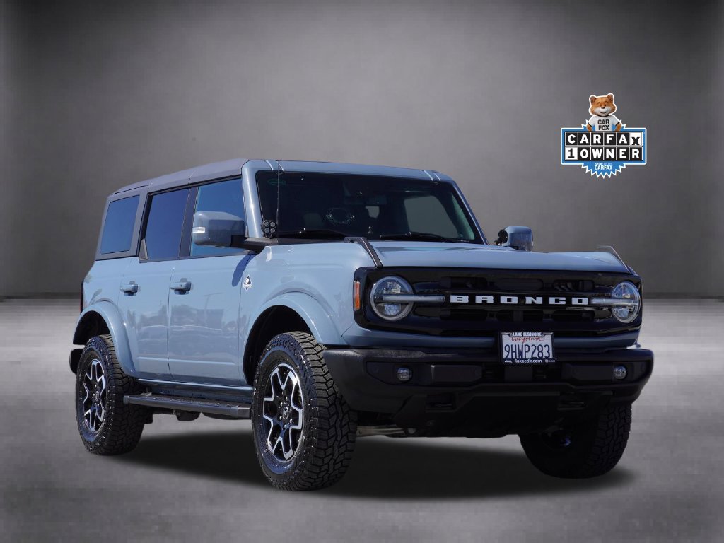 Used 2023 Ford Bronco Outer Banks AWD/4WD image 2
