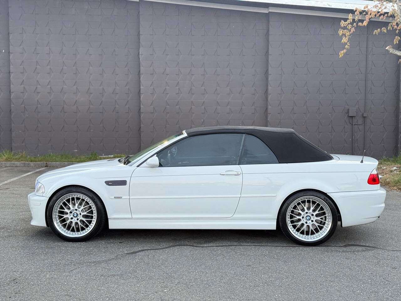 Used 2006 BMW M3 Convertible RWD image 5