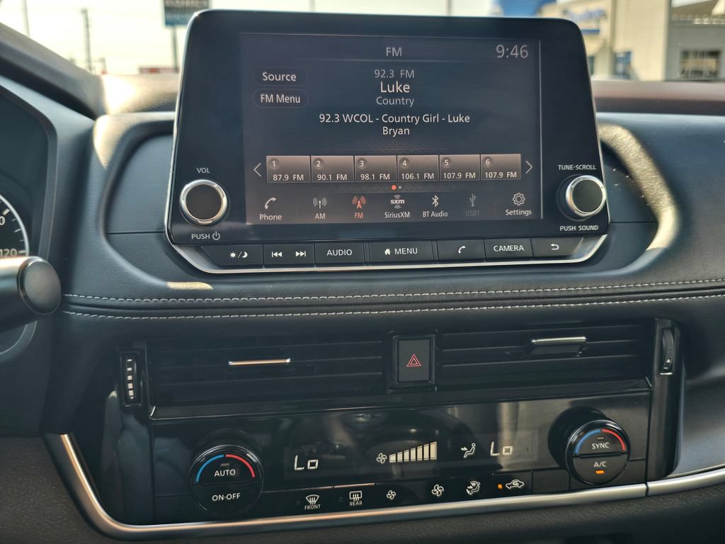Used 2022 Nissan Rogue SV AWD/4WD image 22