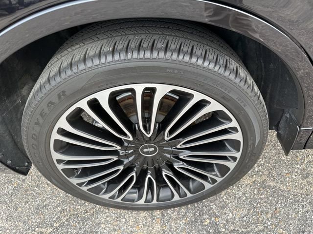 Used 2022 Lincoln Aviator Black Label w/ Dynamic Handling Package image 10