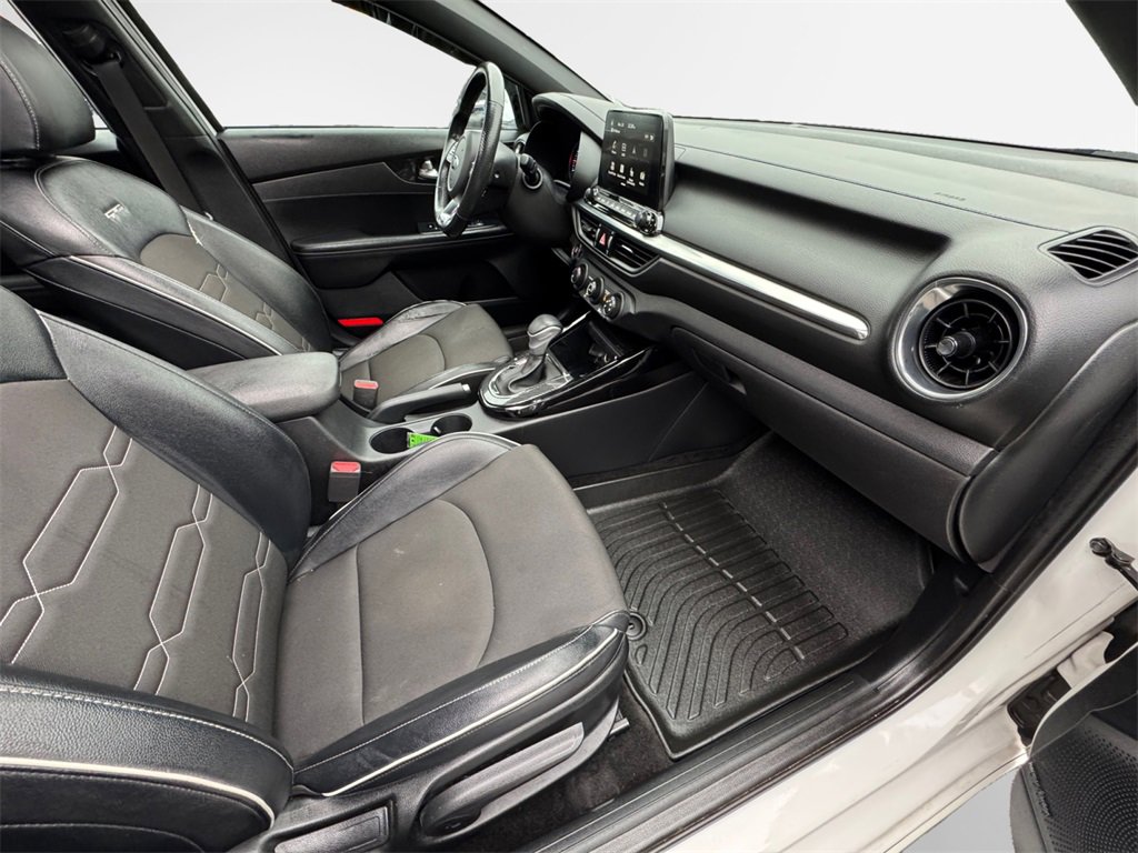 Used 2020 Kia Forte GT-Line w/ GT-Line Premium Package image 28