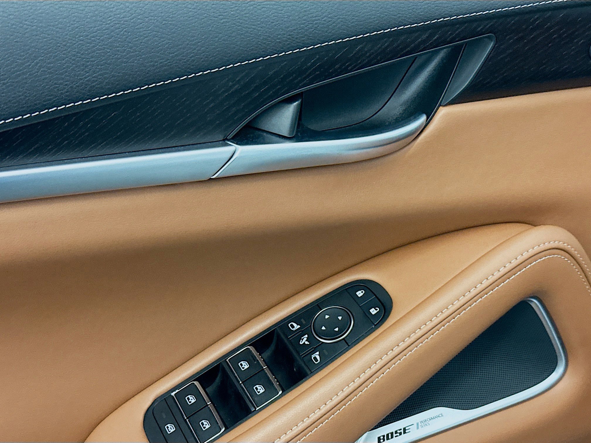 Used 2023 INFINITI QX60 Sensory w/ Vision Package image 15