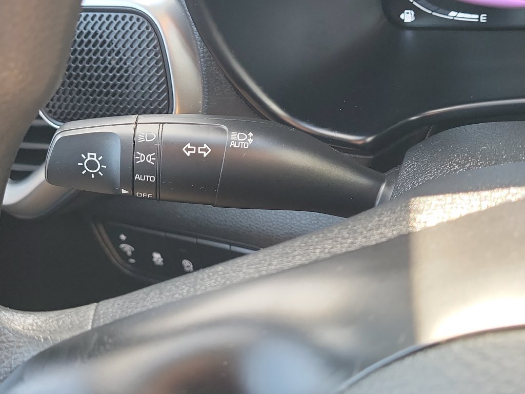 Certified 2025 Kia Soul LX FWD image 11