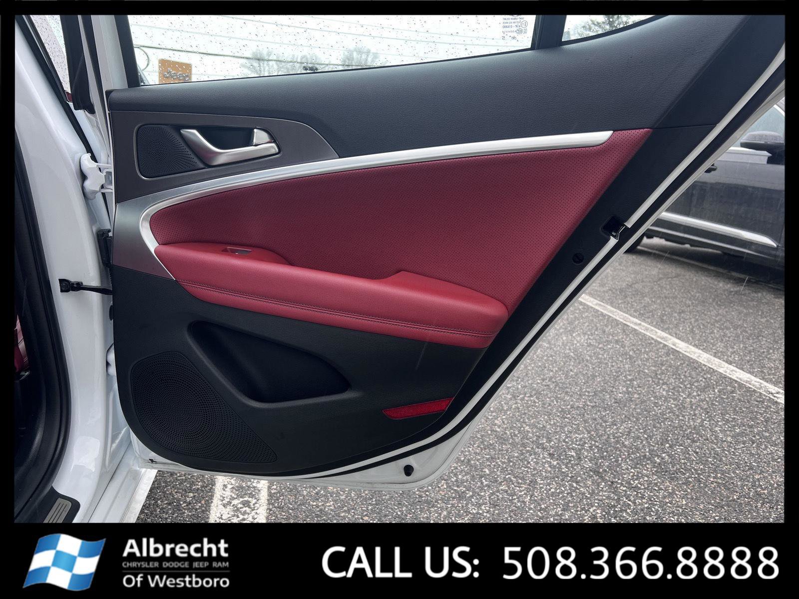 Used 2025 Genesis G70 2.5T w/ Sport Prestige Package image 18