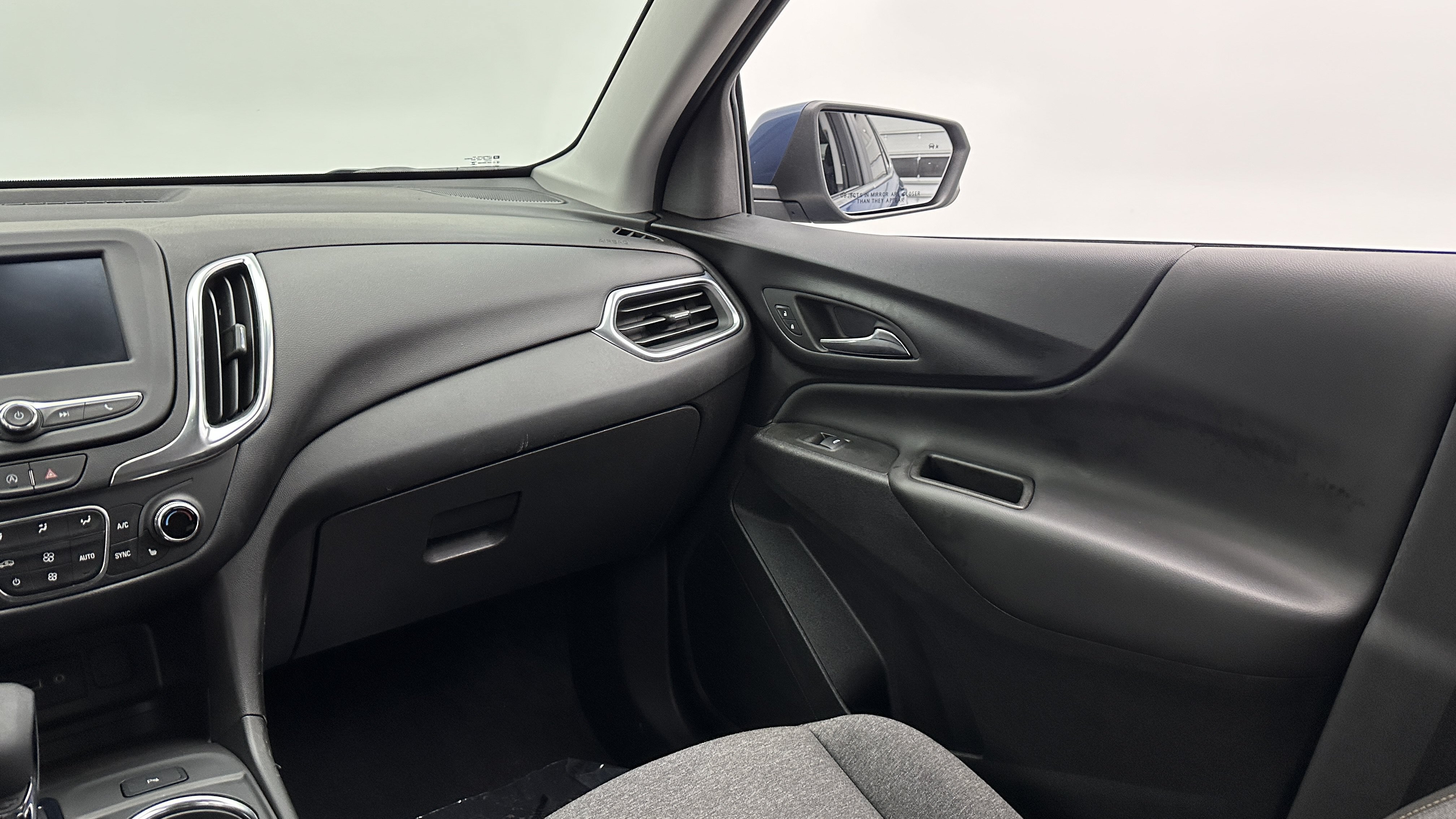 Used 2024 Chevrolet Equinox LT AWD/4WD image 24