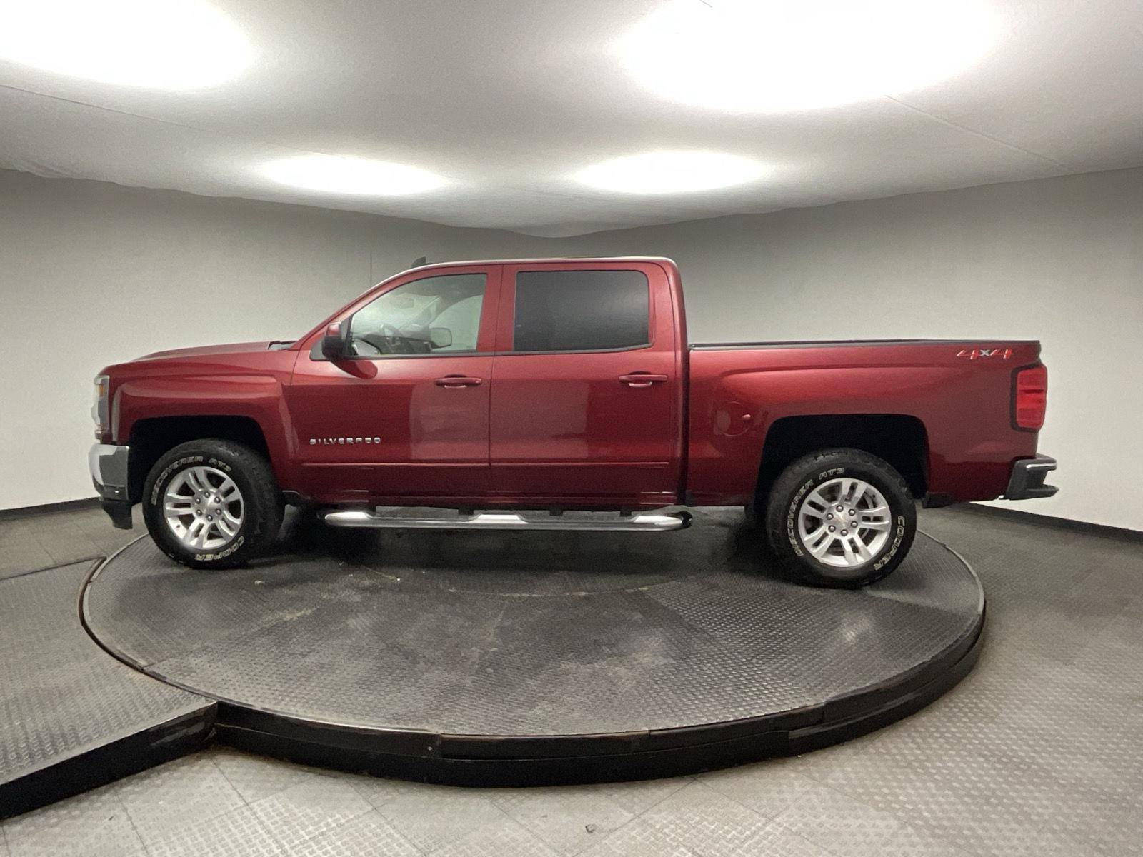 Used 2018 Chevrolet Silverado 1500 LT w/ All Star Edition AWD/4WD image 4