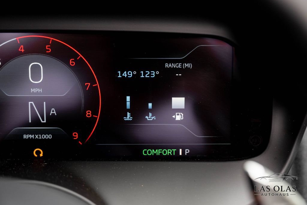 Used 2026 McLaren 750S Spider RWD image 44