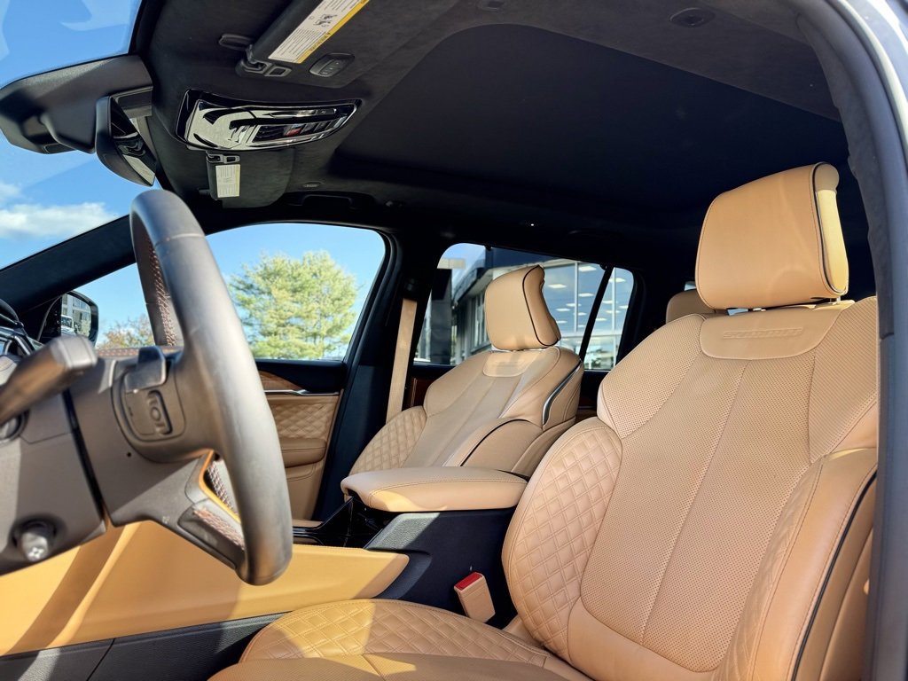 Used 2024 Jeep Grand Cherokee L Summit image 17