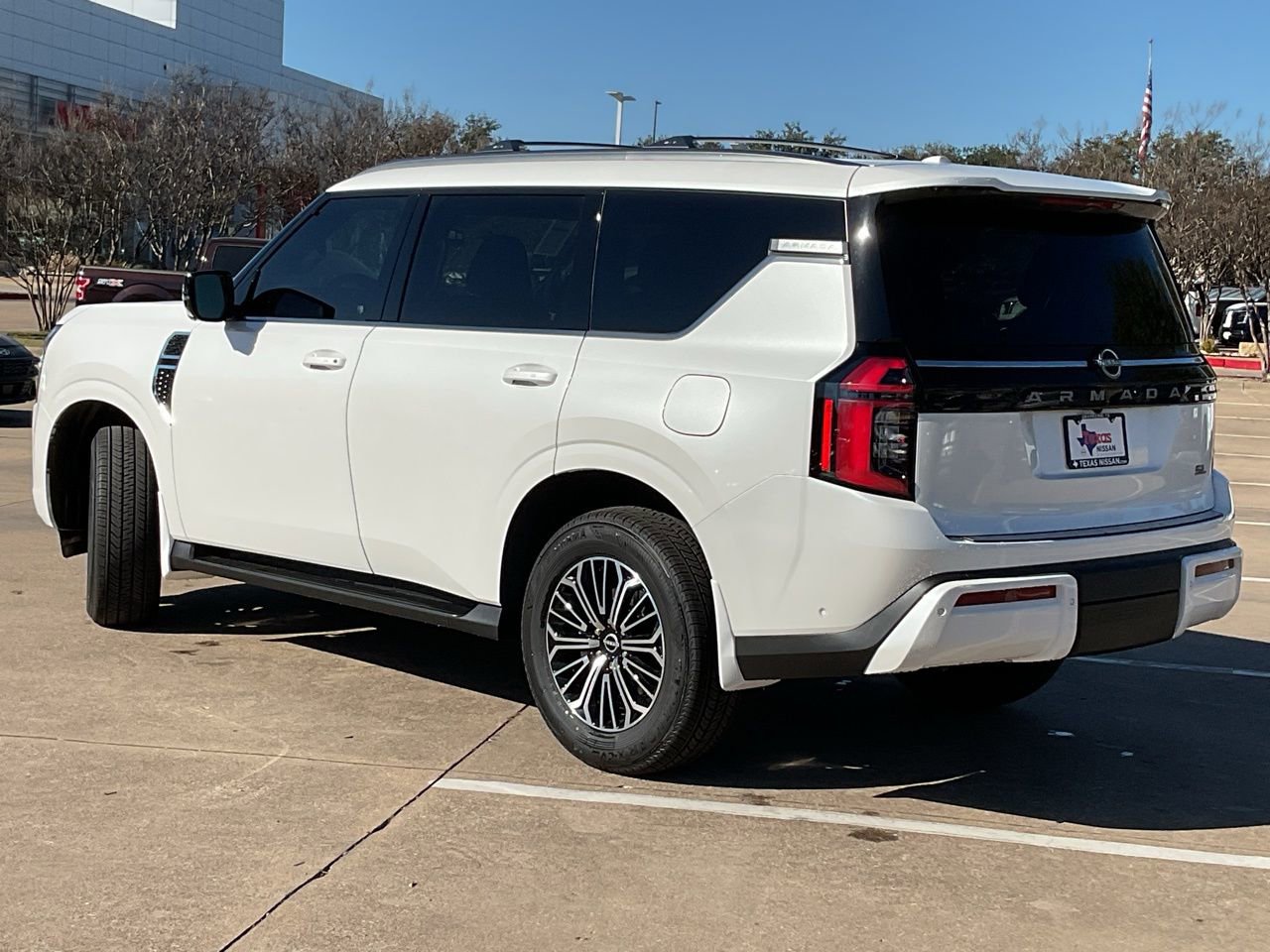 New 2026 Nissan Armada SL image 7