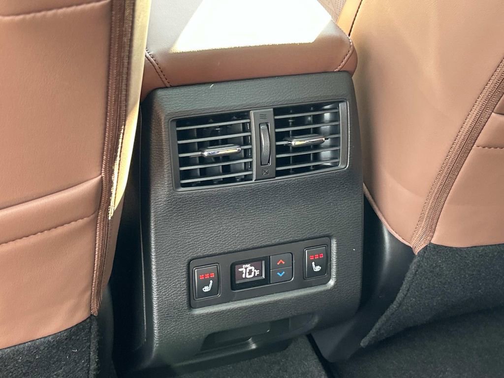 New 2026 Mitsubishi Outlander SEL image 18