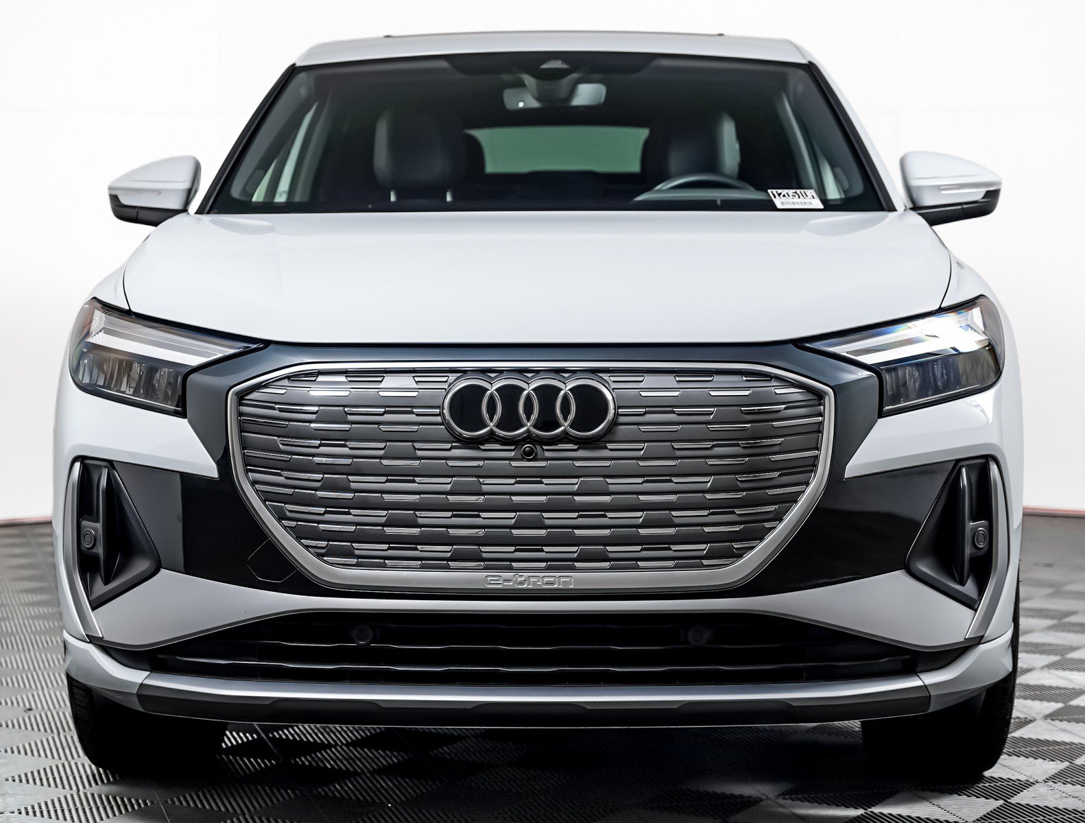 Used 2024 Audi Q4 e-tron Premium Plus w/ Premium Plus AWD/4WD image 6