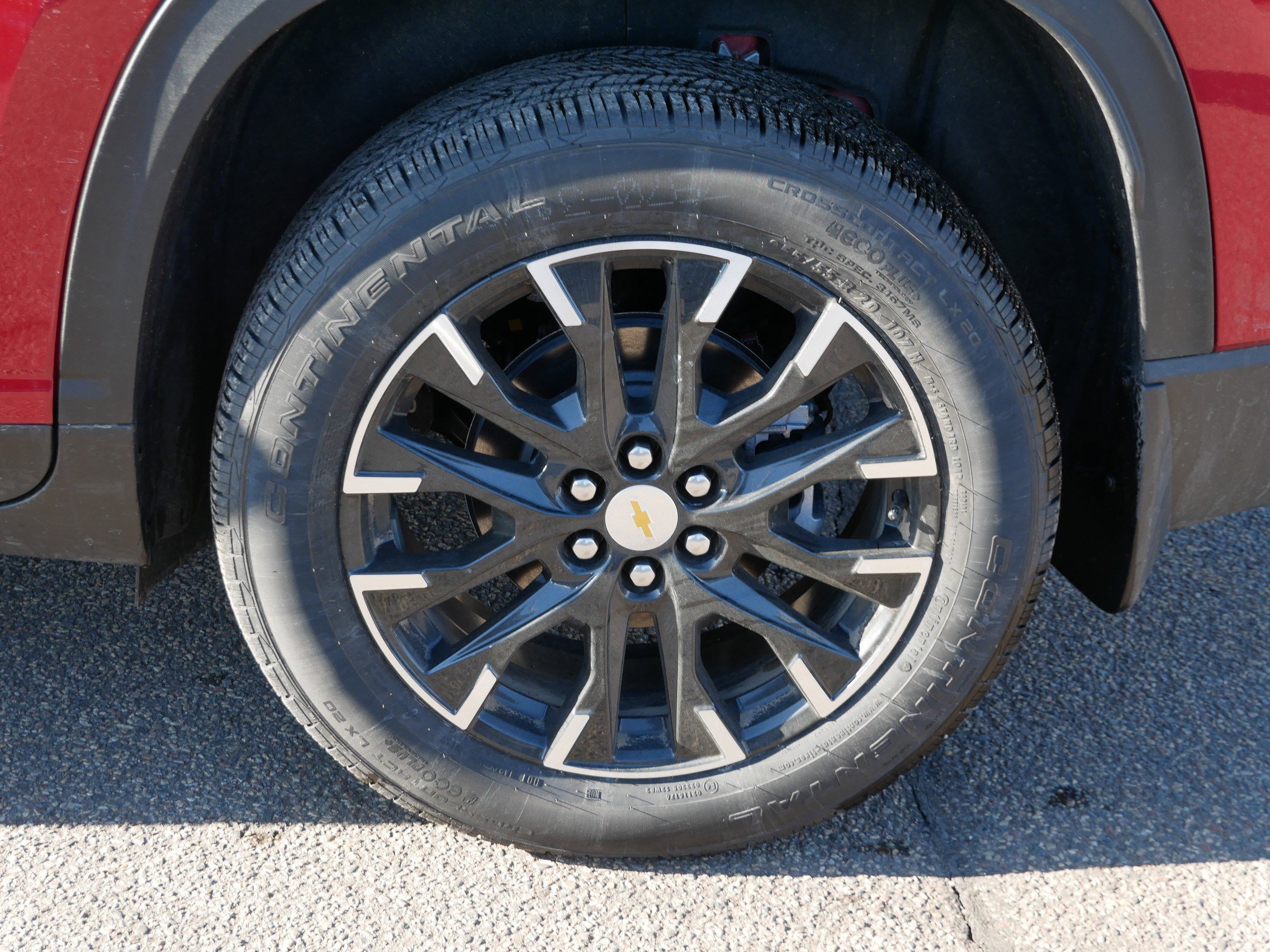 New 2026 Chevrolet Traverse LT w/ Sun and Wheel Package image 3