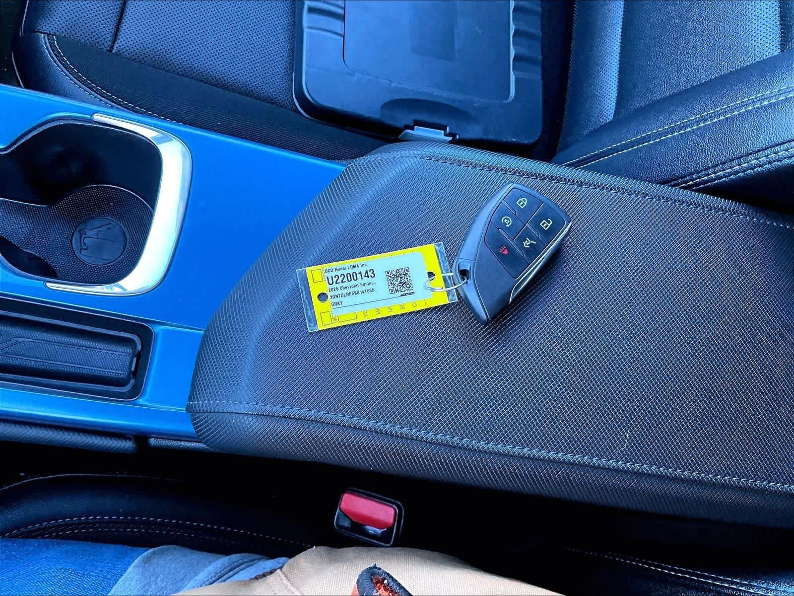 Used 2025 Chevrolet Equinox EV LT w/ Convenience Package FWD image 59