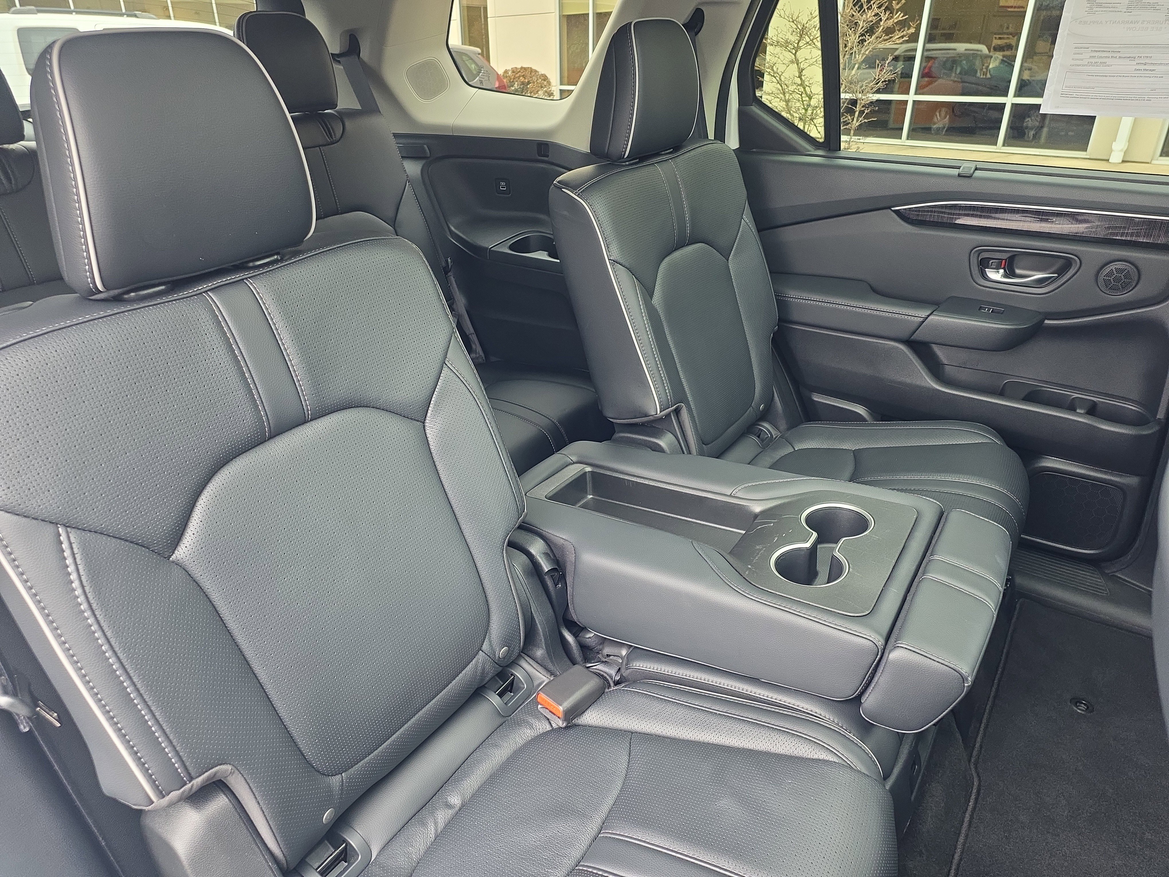 Used 2023 Honda Pilot Elite image 12