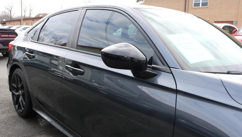 Used 2023 Honda Civic Sport image 9