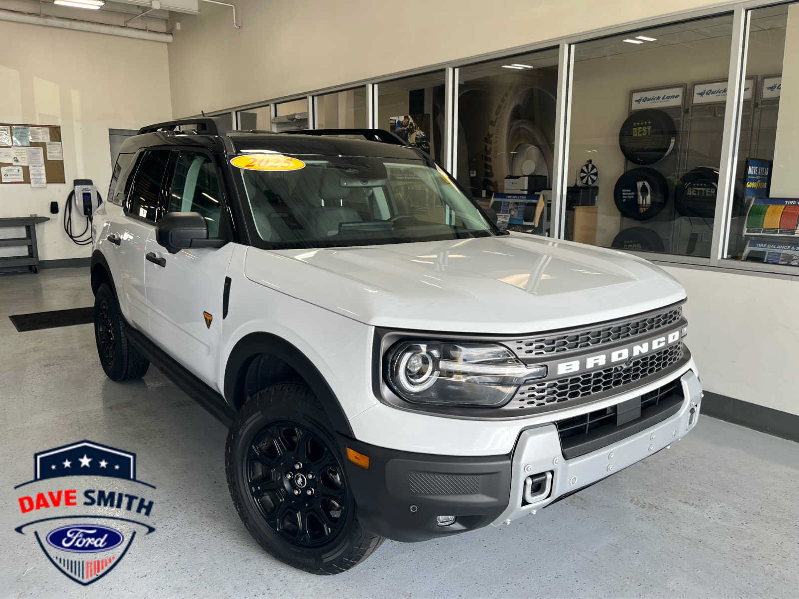 Certified 2025 Ford Bronco Sport Badlands w/ Badlands Tech Package AWD/4WD image 1