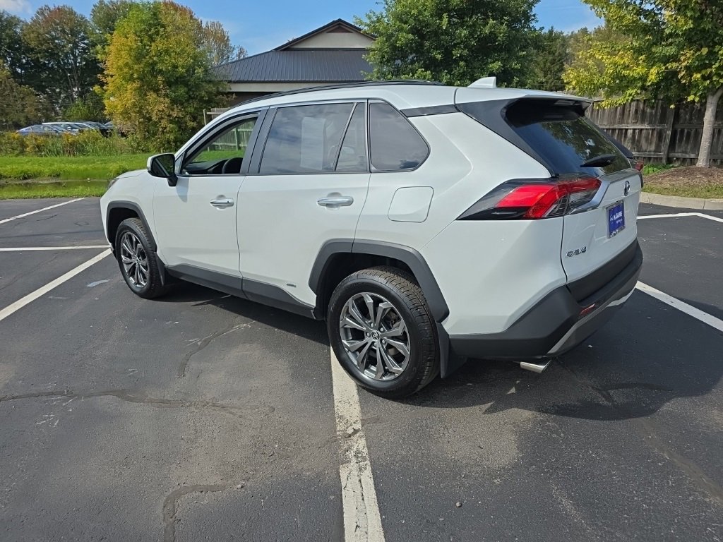 Used 2024 Toyota RAV4 Limited image 2