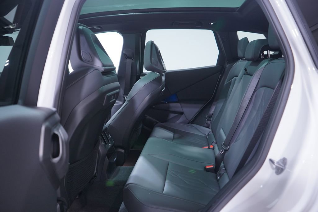 Used 2026 BMW X3 xDrive30 w/ M Sport Package image 9