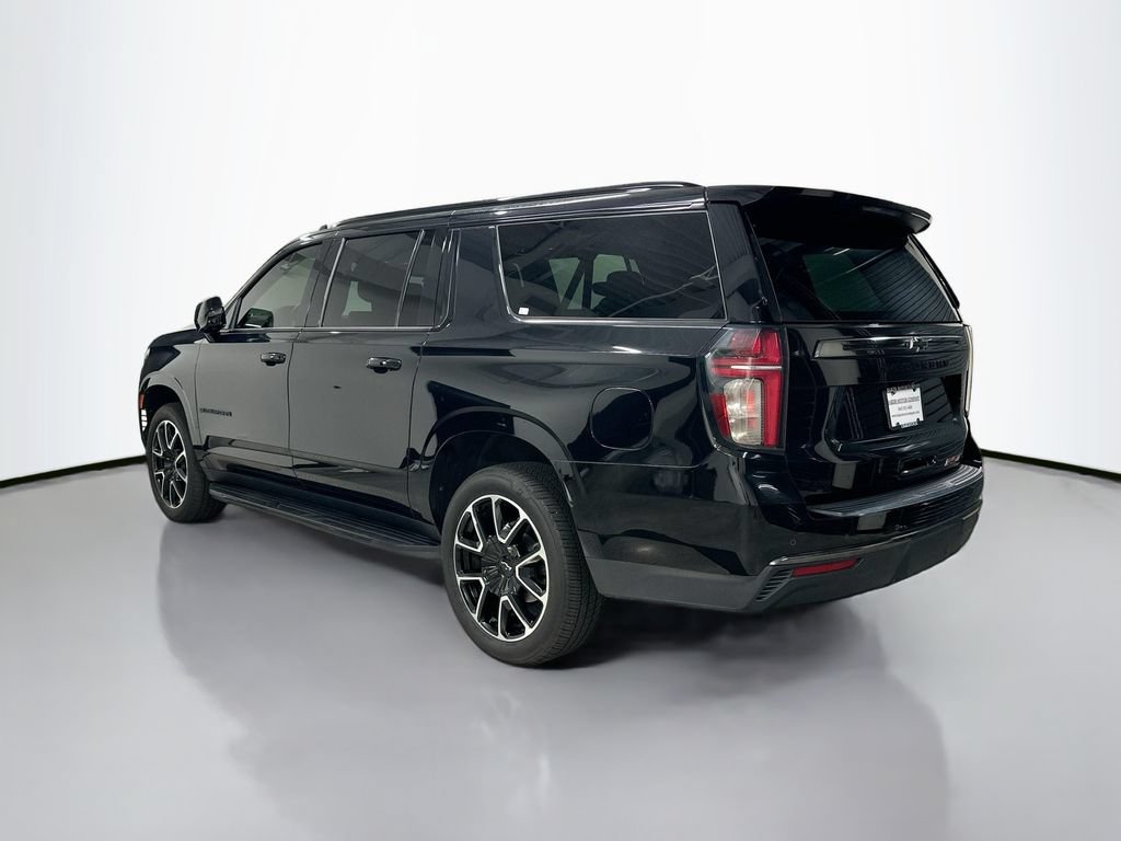 Used 2021 Chevrolet Suburban RST w/ Luxury Package AWD/4WD image 3