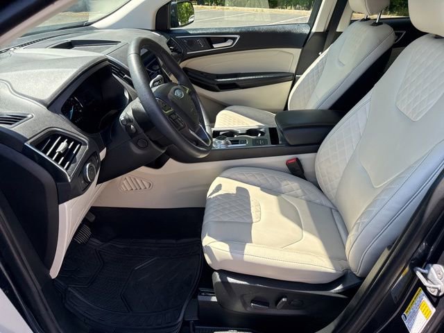 Used 2024 Ford Edge Titanium w/ Equipment Group 301A AWD/4WD image 13