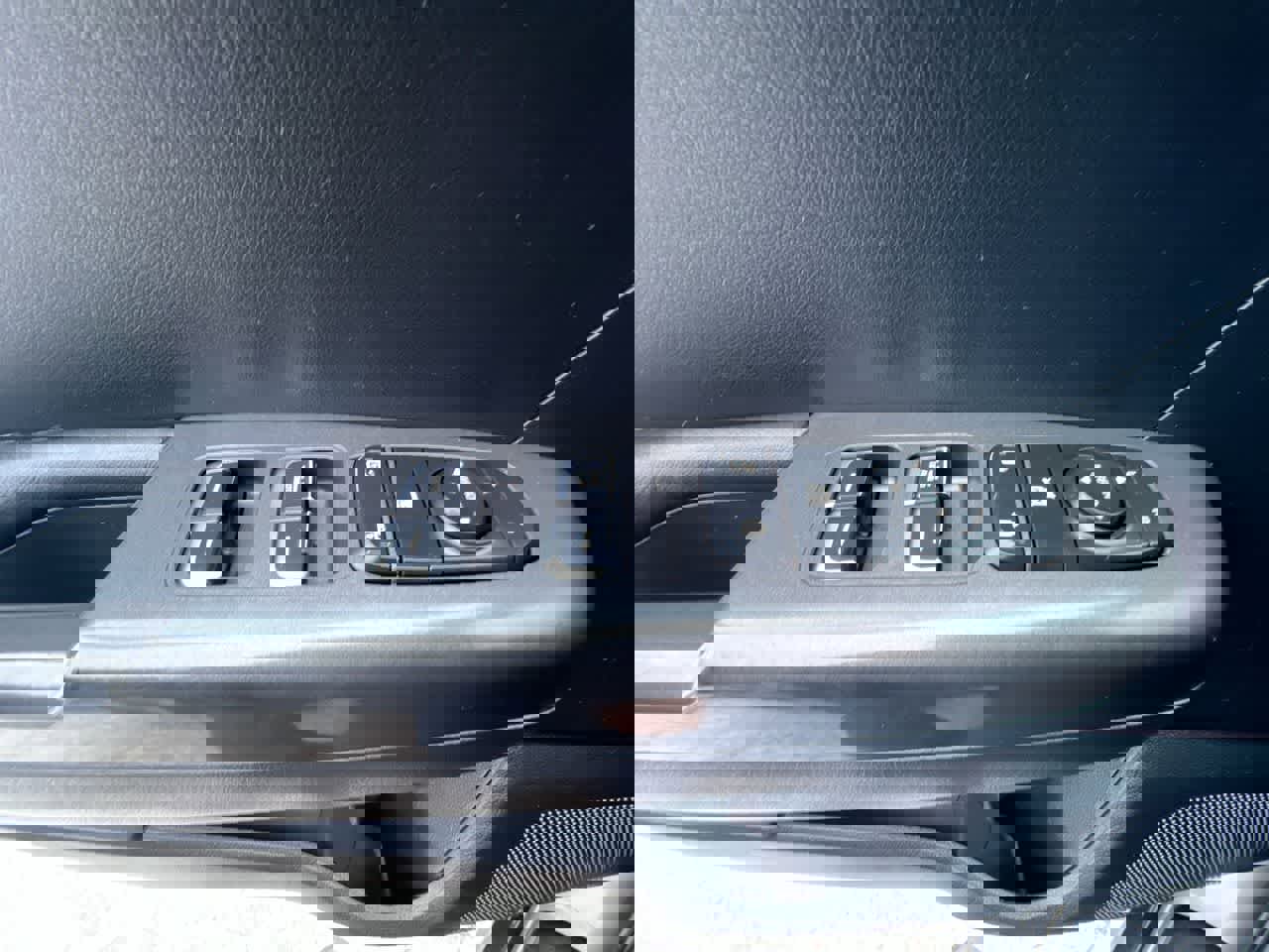 Used 2018 Kia Sportage LX image 13