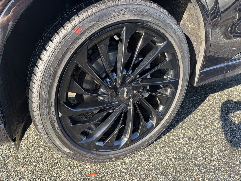 Used 2022 Lincoln Aviator Reserve w/ Equipment Group 201A image 12