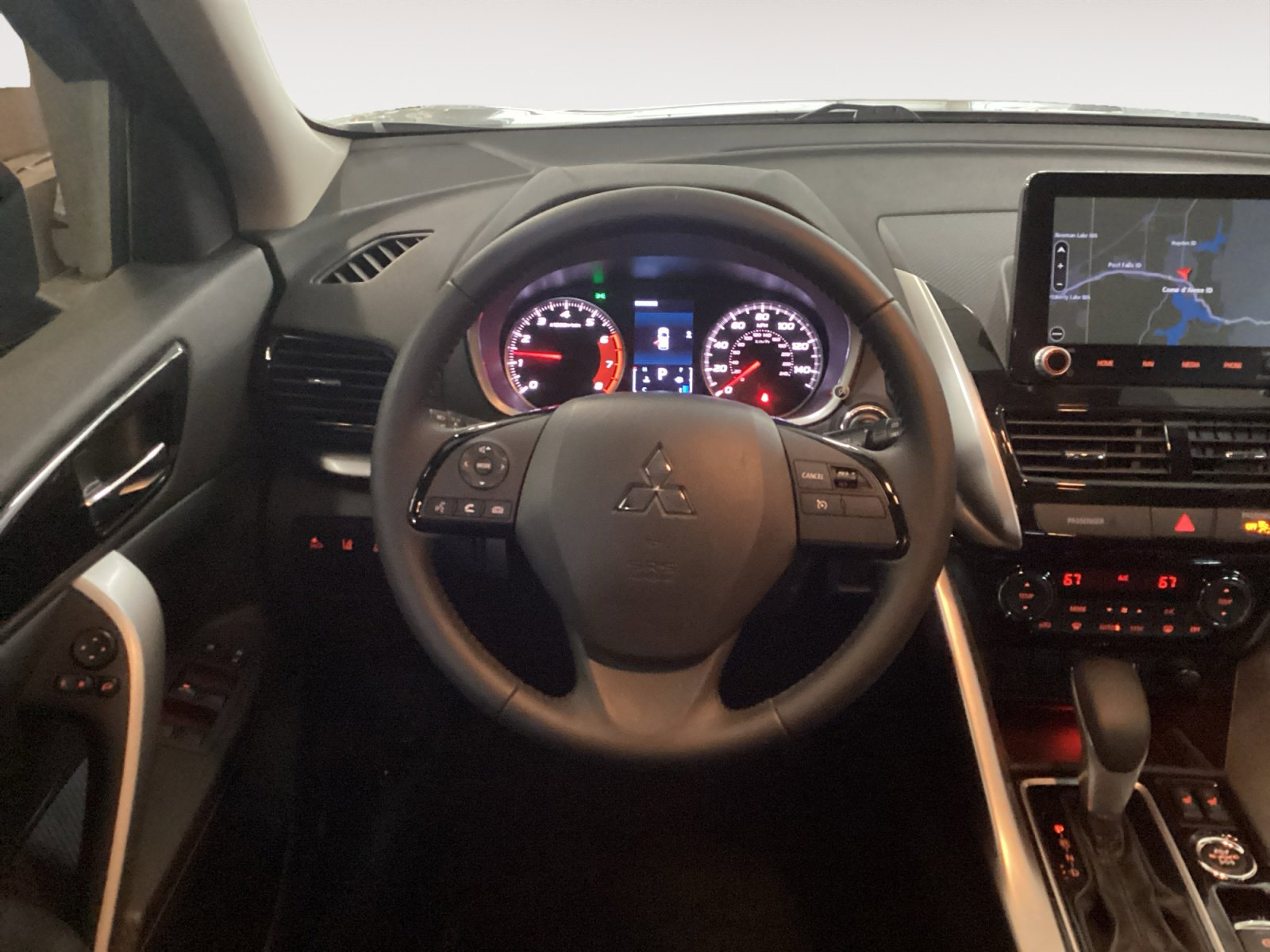 Used 2022 Mitsubishi Eclipse Cross SE image 12