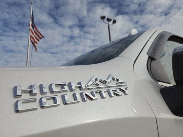 Used 2023 Chevrolet Silverado 1500 High Country w/ High Country Premium Package image 10