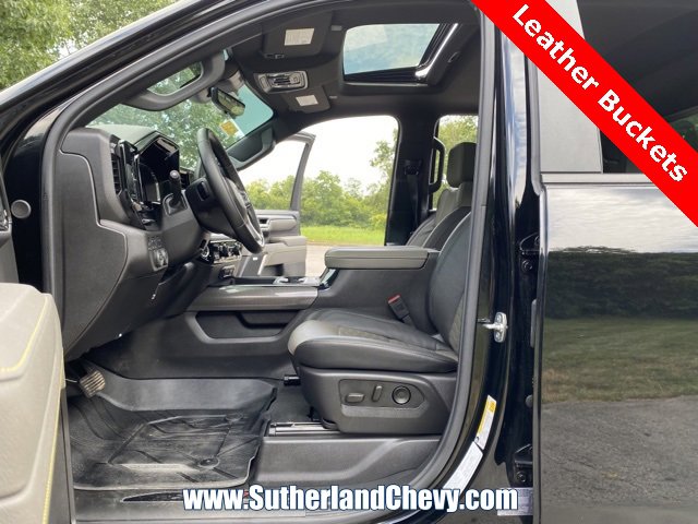 Certified 2025 Chevrolet Silverado 2500 ZR2 w/ Technology Package image 24