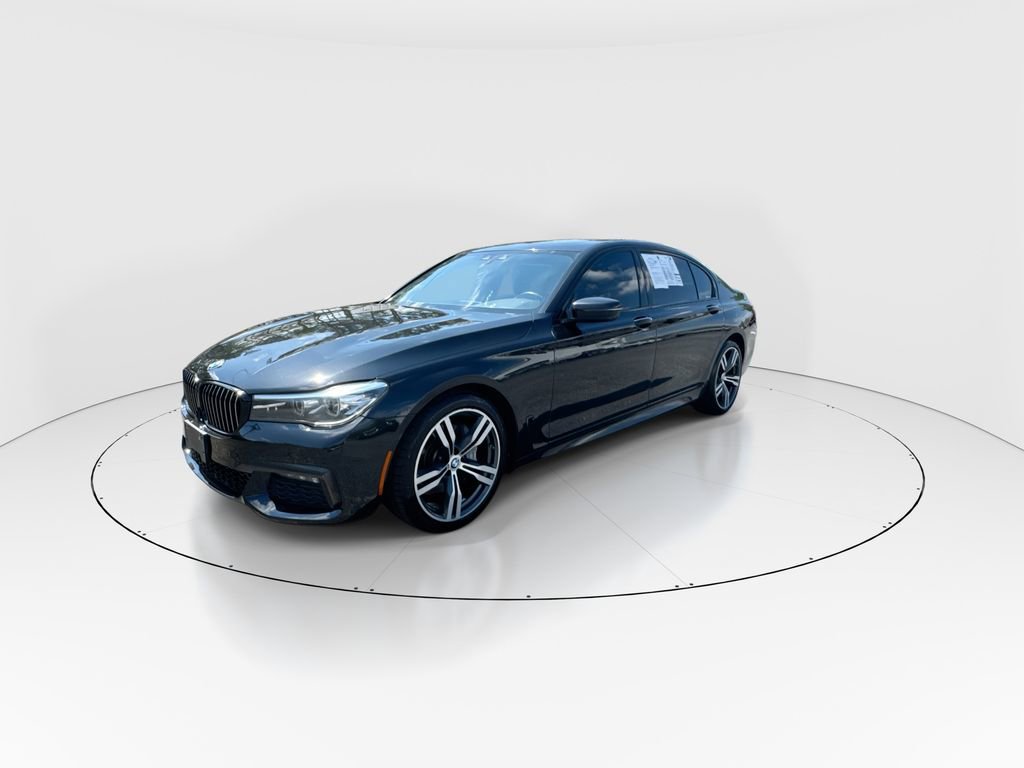 Used 2019 BMW 740i w/ M Sport Package image 4