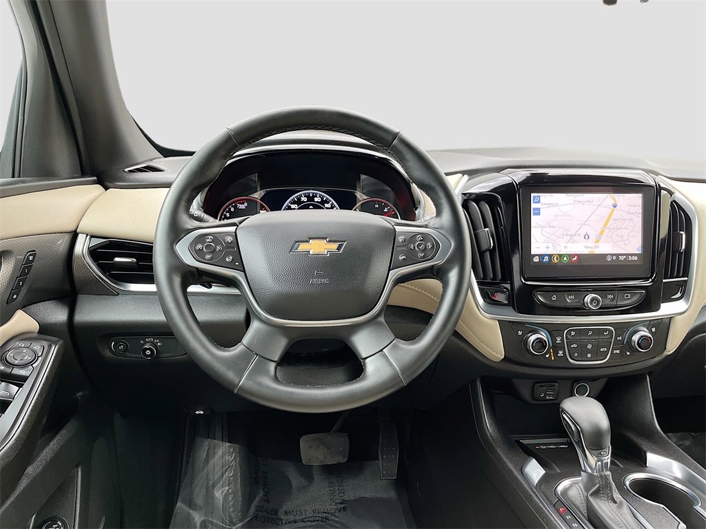 Used 2023 Chevrolet Traverse Premier image 23